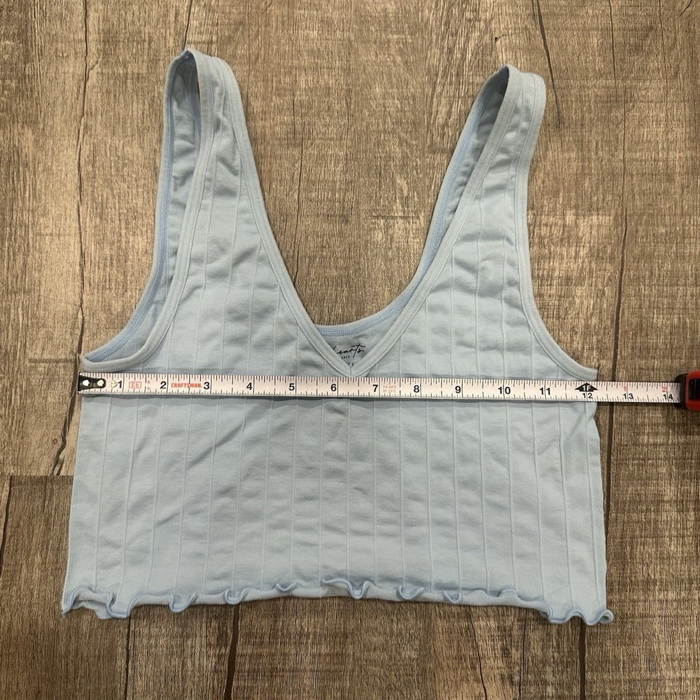 LA Hearts by PacSun Blue Ribbed Crop Tank Top Lettuce Hem V-Neck Women's M Y2K - Picture 2 of 6